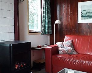 Comfortabele woonkamer in Huisje in Boijl, vakantiehuis Friesland.