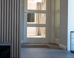 Inkomhal van Vakantiehuis in Boijl, welkom in de Friese bossen, Friesland.