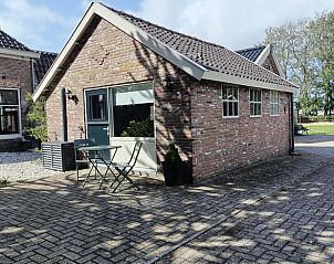 Vakantiehuisje in Steggerda met charmant terras, omgeven door de Friese bossen in Friesland.