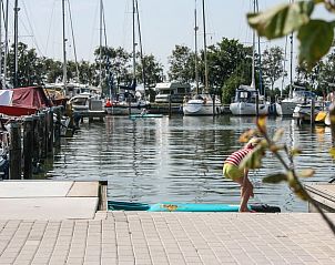 Haven nabij Huisje in Stavoren, vakantiehuis in Friesland, ideaal voor watersportliefhebbers.
