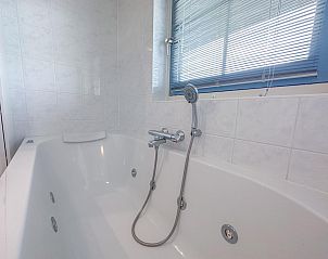 Jacuzzi in Aquamarijn vakantiehuis in Stavoren, Friesland