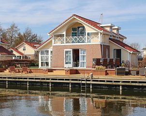 Verblijf 240613 • Vakantiewoning Friese elfsteden • Vakantiehuis voor 8 personen in Workum 