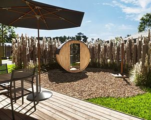 Guest house 260123 - Bungalow Het Friese platteland - 4-6 persoons wellness lodge | 4-6B2
