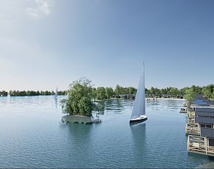 Zicht op zeilboten bij vakantieaccommodatie in Oudehaske, Friesland.