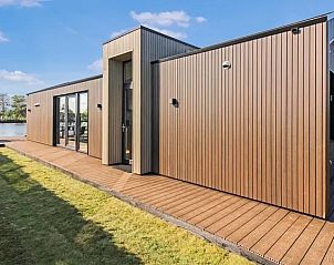Guest house 260139 - Bungalow Het Friese platteland - 4-persoons wellness lodge | 4B3