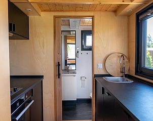 Keuken en badkamer in Vakantiehuis in Scherpenzeel, praktisch en stijlvol in Friesland.