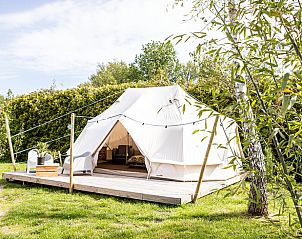 Huisje in Blesdijke, charmante safaritent met moderne voorzieningen in Friesland.