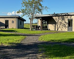 FR429 vakantiehuis met terras in Blesdijke, Het Friese platteland, Friesland. Geniet van de landelijke omgeving.