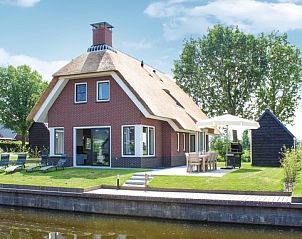 Verblijf 2610301 • Vakantiewoning Het Friese platteland • Vakantiehuis voor 8 personen in Idskenhuizen 