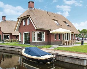 Verblijf 2610306 • Vakantiewoning Het Friese platteland • Vakantiehuis voor 8 personen in Idskenhuizen 