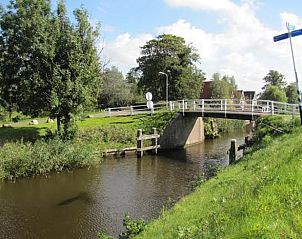 Pittoreske waterwegen nabij Huisje in Driezum, vakantiehuis op het Friese platteland, Friesland.