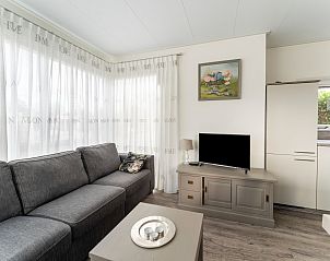 Unterkunft 2612004 - Ferienhaus Het Friese platteland - Luxe Chalet 54 Bantega met sloep 6 pax