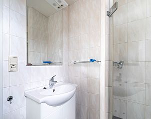 Unterkunft 2612004 - Ferienhaus Het Friese platteland - Luxe Chalet 54 Bantega met sloep 6 pax