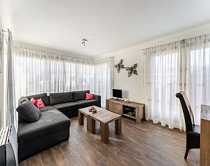 Verblijf 2612005 - Vakantiewoning Het Friese platteland - Luxe chalet 55 aan het water in Bantega met sloep 8 pax