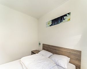 Verblijf 2612005 - Vakantiewoning Het Friese platteland - Luxe chalet 55 aan het water in Bantega met sloep 8 pax