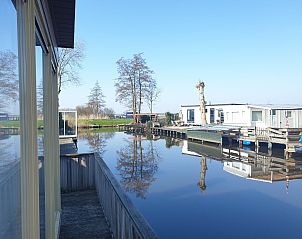 Verblijf 2612005 - Vakantiewoning Het Friese platteland - Luxe chalet 55 aan het water in Bantega met sloep 8 pax