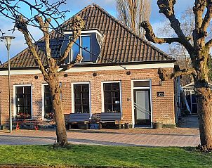 FR075 vakantiehuis in Eastermar met traditionele Friese architectuur en charmante gevel.