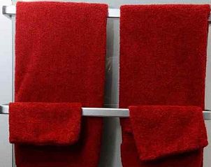 Pittoreske omgeving van FR075 vakantiehuis in Eastermar, Friesland met grachten en natuur.