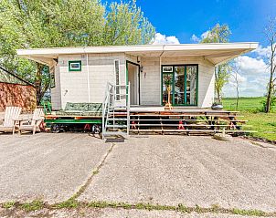Guest house 2613609 - Chalet Het Friese platteland - Knus chalet in Friesland met hottub