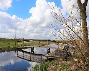 Guest house 2613609 - Chalet Het Friese platteland - Knus chalet in Friesland met hottub