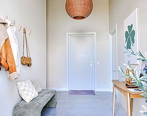 Entree van Huisje in Wytgaard, vakantiehuis op het Friese platteland, Friesland met warme inrichting.