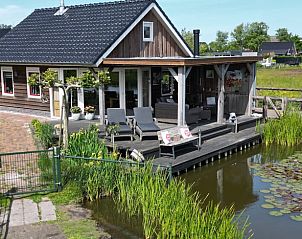 Verblijf 2615702 • Vakantiewoning Het Friese platteland • Vakantiehuis in Surhuisterveen 