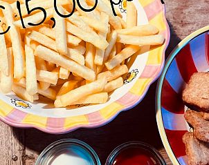 Heerlijke frietjes en snacks bij Huisje in Gonga, een smakelijke ervaring in Friesland.