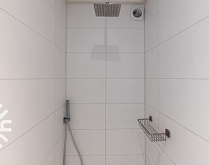 Vakantiehuis FR422 in Schoterzijl, Friesland, omgeven door natuur en water