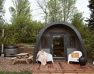 Verblijf 2617707 • Vakantiewoning Het Friese platteland • Glamping Pod met Hottub 