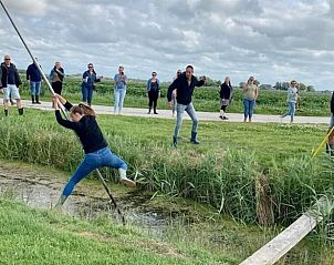 Poldertocht bij Huisje in Sint Annaparochie, een unieke ervaring op het Friese platteland, Friesland.