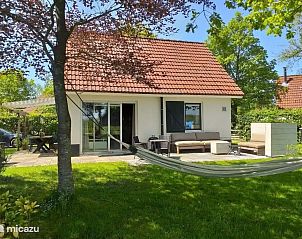 Unterkunft 266504 - Ferienhaus Het Friese platteland - Landhuisje 50 aan vaarwater