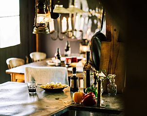 Verblijf 268408 - Tenthuis Het Friese platteland - Tenthuisje met warme privédouche naast de tent met Hottub