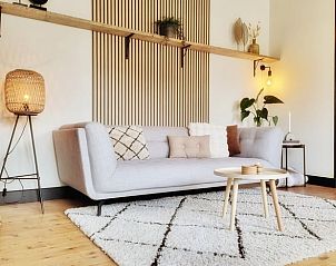 Elegante zithoek in Vakantiehuis in Burdaard, moderne en comfortabele vakantieaccommodatie in Friesland.