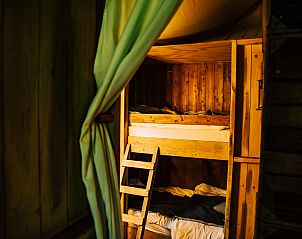 Verblijf 280805 - Tenthuis Rivierengebied - Tenthuisje met warme privédouche naast de tent met Hottub