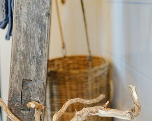 Detail van rustieke decoratie in Vakantiehuis in Culemborg.