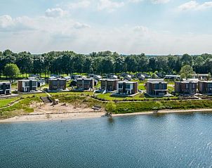 Vakantiepark met Vakantiehuis Just Nature 6 aan het water, Kerkdriel.