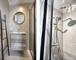 Slaapkamer met badkamer in Vrijstaande woning in Kerkdriel, vakantiehuis in Gelderland