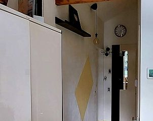 Ingang van Vakantiehuis in Beek-Ubbergen met moderne inrichting.