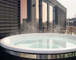 Verblijf 284439 - Bungalow Rivierengebied - 4-persoons Hottub Lodge | 4B4