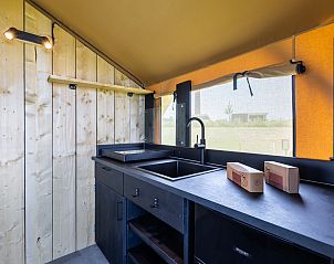 Guest house 284450 - Holiday property Rivierengebied - 4-persoons Glampingtent | 4ST