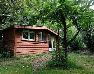 Charmant houten vakantiehuis Huisje in Dreumel omringd door natuur in Rivierengebied, Gelderland.