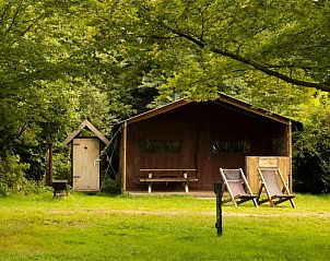 Verblijf 286504 • Tenthuis Rivierengebied • Tenthuisje met warme privédouche naast de tent met Hottub 