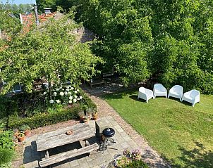 Ruime keuken en eetkamer in vakantiehuis DG1294, Bemmel, Rivierengebied.