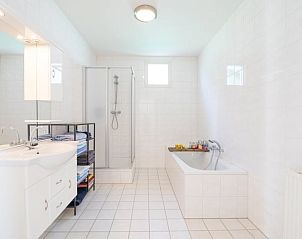 Guest house 287102 - Holiday property Rivierengebied - Huisje in Maasbommel