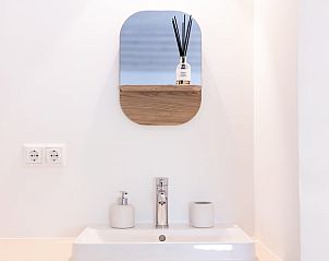 Guest house 287103 - Bed and Breakfast Rivierengebied - Huisje in Maasbommel