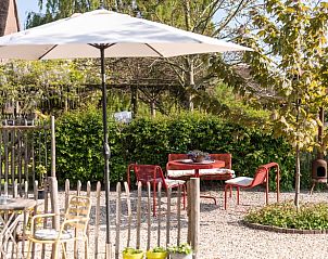 Guest house 287103 - Bed and Breakfast Rivierengebied - Huisje in Maasbommel