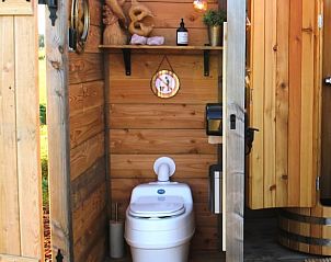 Doucheproducten in Huisje in Toldijk, vakantieaccommodatie in het Rivierengebied, voor een luxe douche-ervaring.