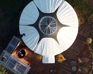 Luchtfoto van Huisje in Toldijk, vakantiehuis in het Rivierengebied van Gelderland.