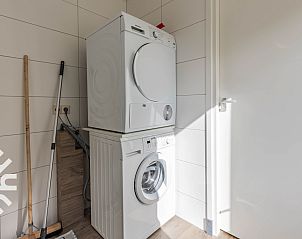 Luchtfoto van DG993 in Winterswijk, Achterhoek met omringend landschap.