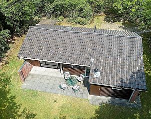 Luchtfoto van Vakantiehuisje in Winterswijk, een gezellig vakantiehuis in de groene omgeving van Achterhoek, Gelderland, met ruim terras.